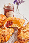 Combo Croissant Box ( 6 croissants surtidos + 1 mermelada de fresa)